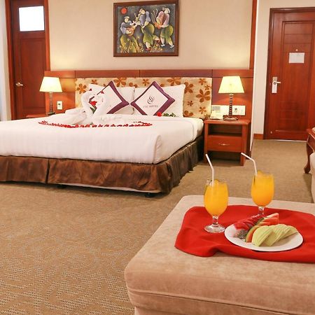 Ttc Hotel - Tan Binh Ho Či Minovo Město Exteriér fotografie