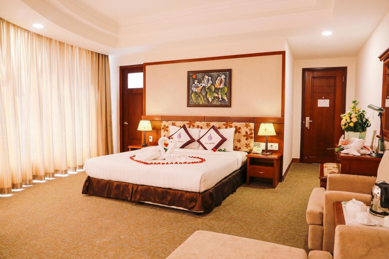Ttc Hotel - Tan Binh Ho Či Minovo Město Exteriér fotografie