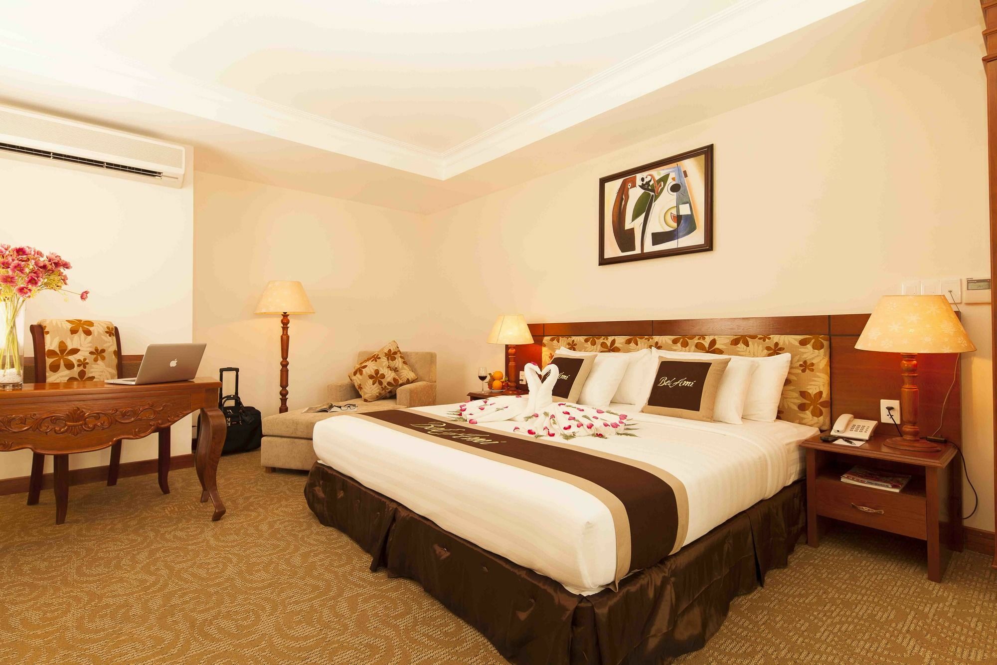 Ttc Hotel - Tan Binh Ho Či Minovo Město Exteriér fotografie