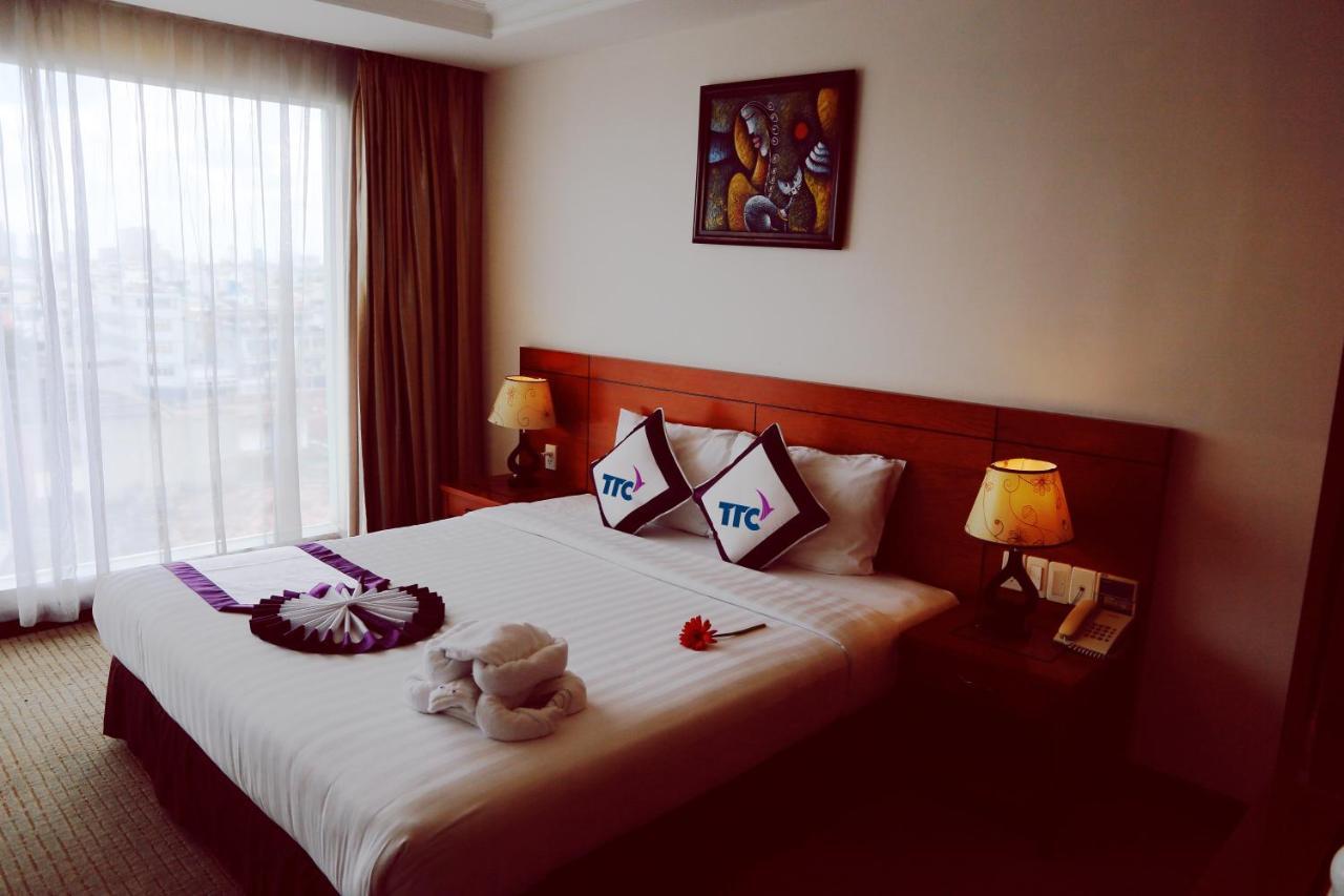 Ttc Hotel - Tan Binh Ho Či Minovo Město Exteriér fotografie